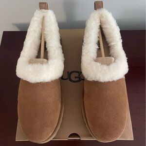 Ugg Nita Genuine Shearling Slipper - Women’s 10